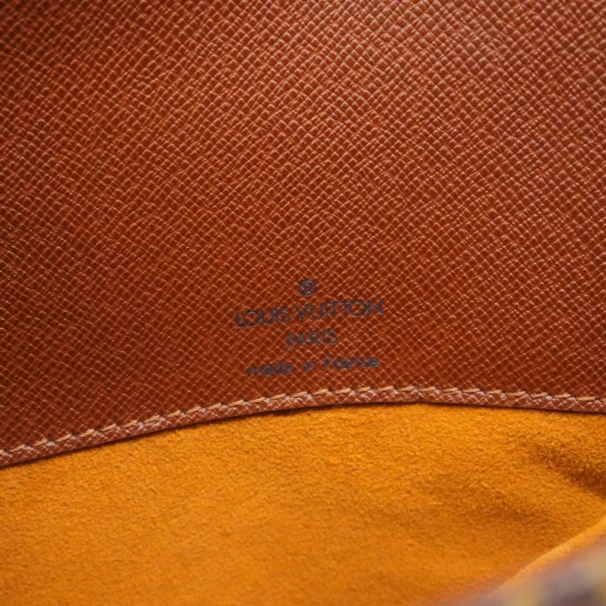 Louis Vuitton Brown Shoulder Bag (Pre-Owned)
