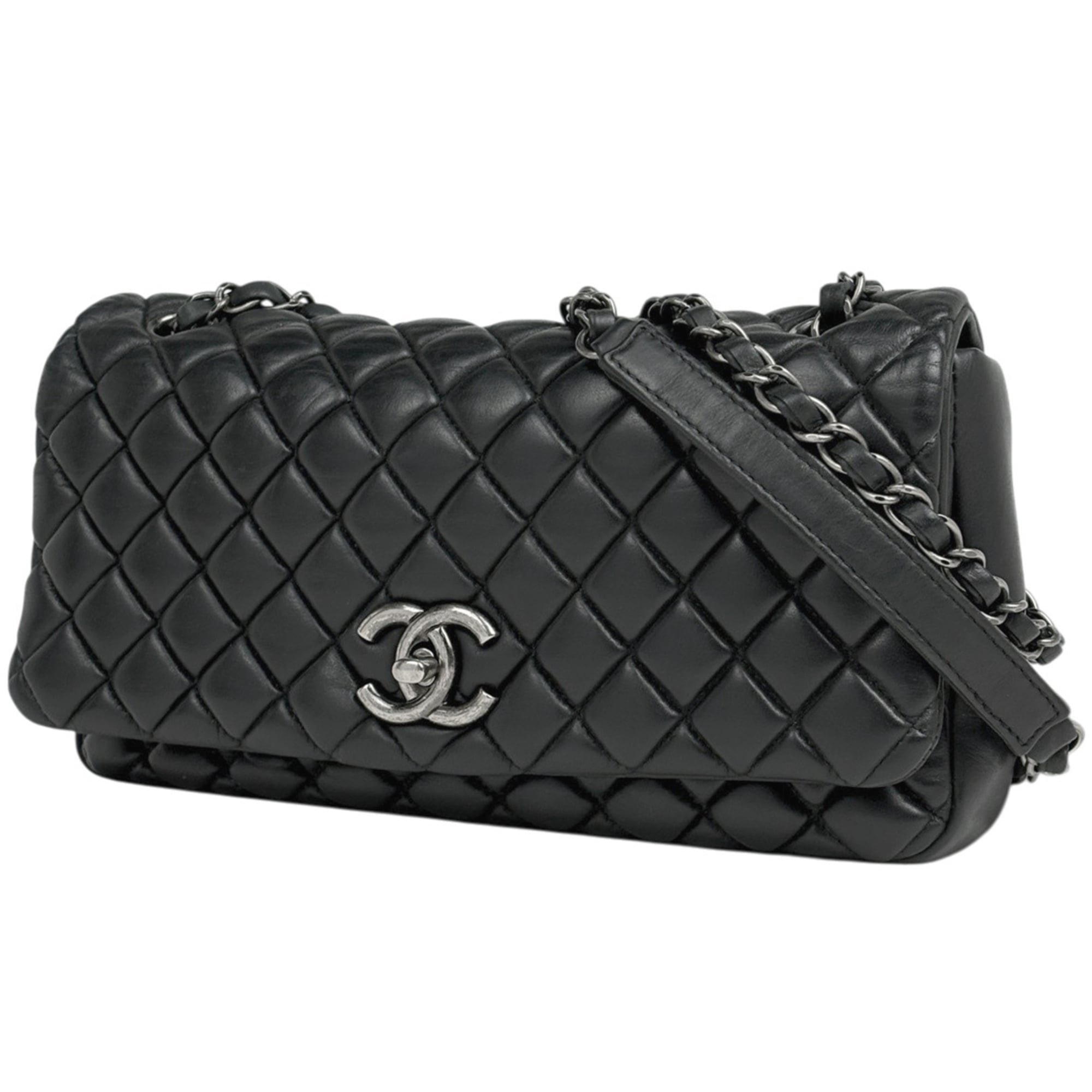 Chanel Black Leather Shoulder Bag (Pre-Owned)