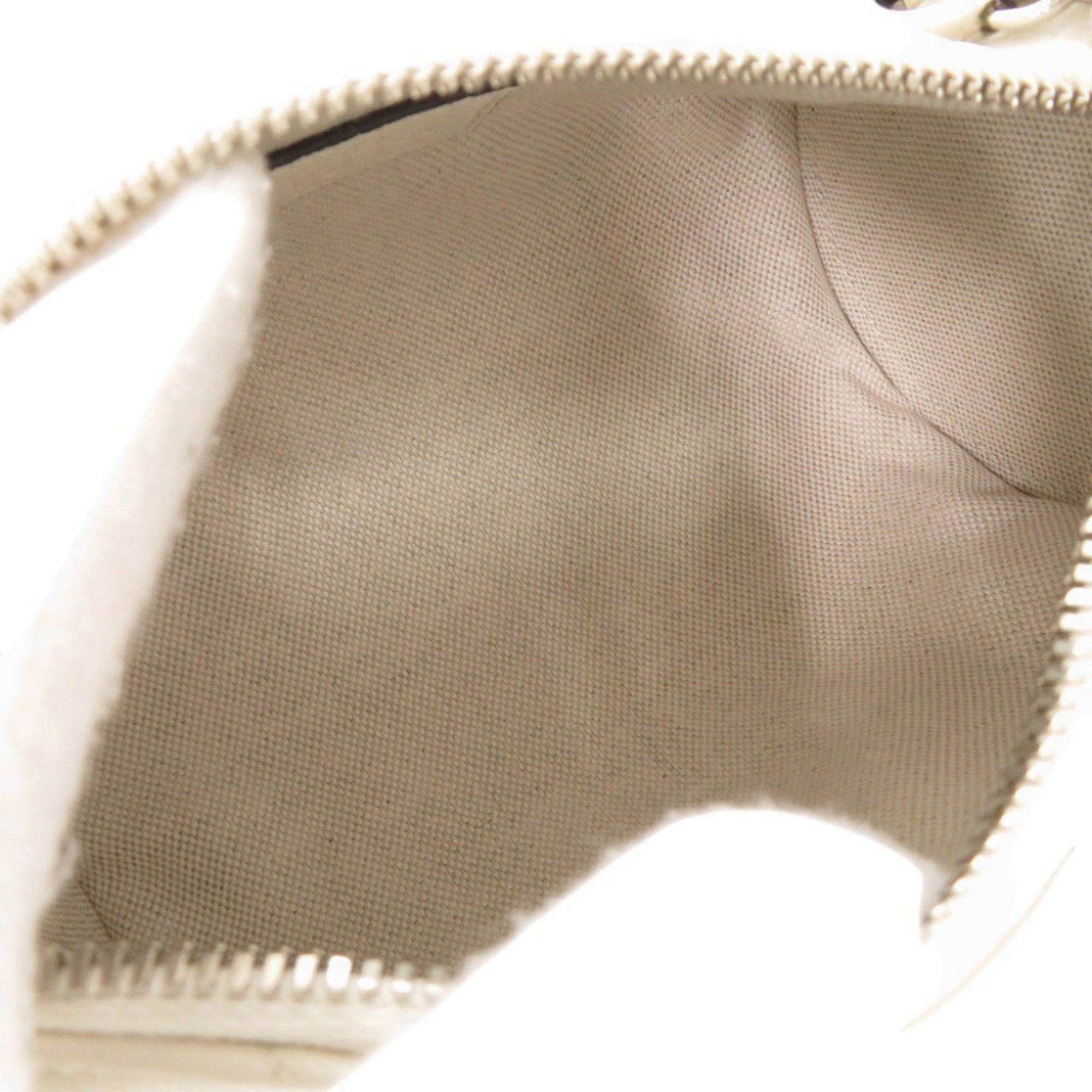 Gucci White Leather Shoulder Bag (Pre-Owned)