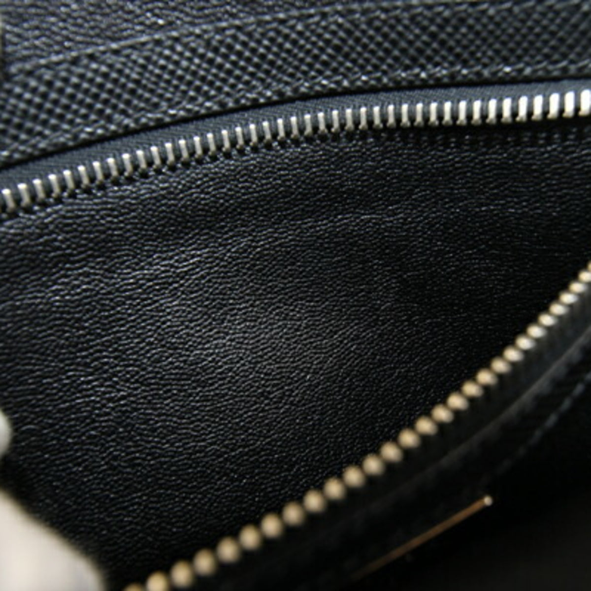 Prada Black Leather Clutch Bag (Pre-Owned)
