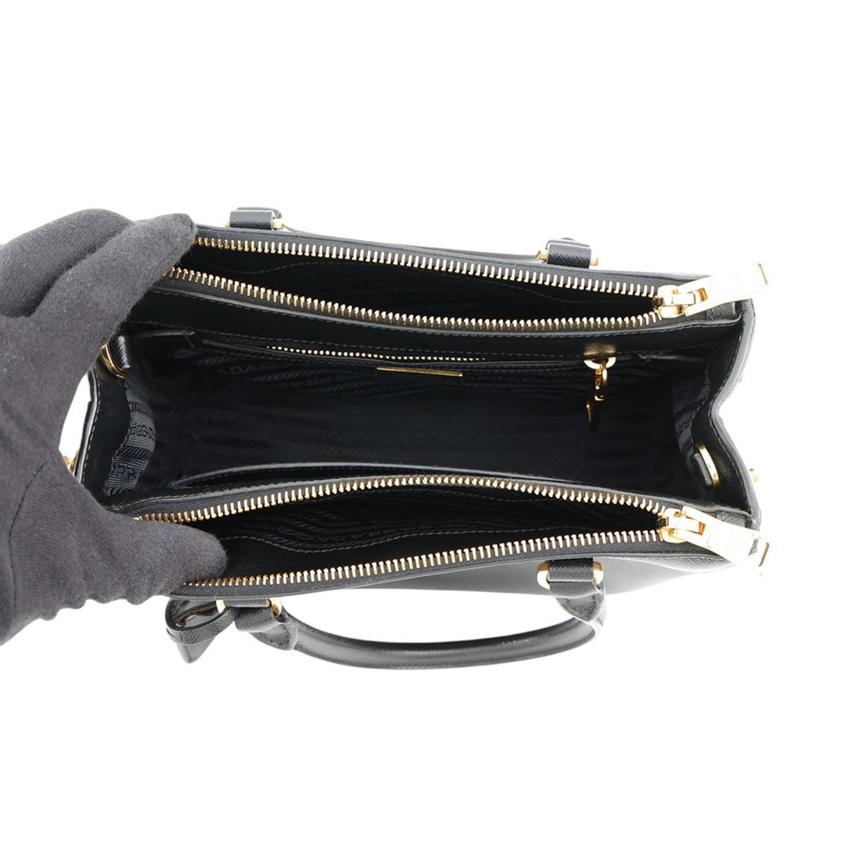 Prada Black Saffiano Handbag Shoulder Bag (Pre-Owned)