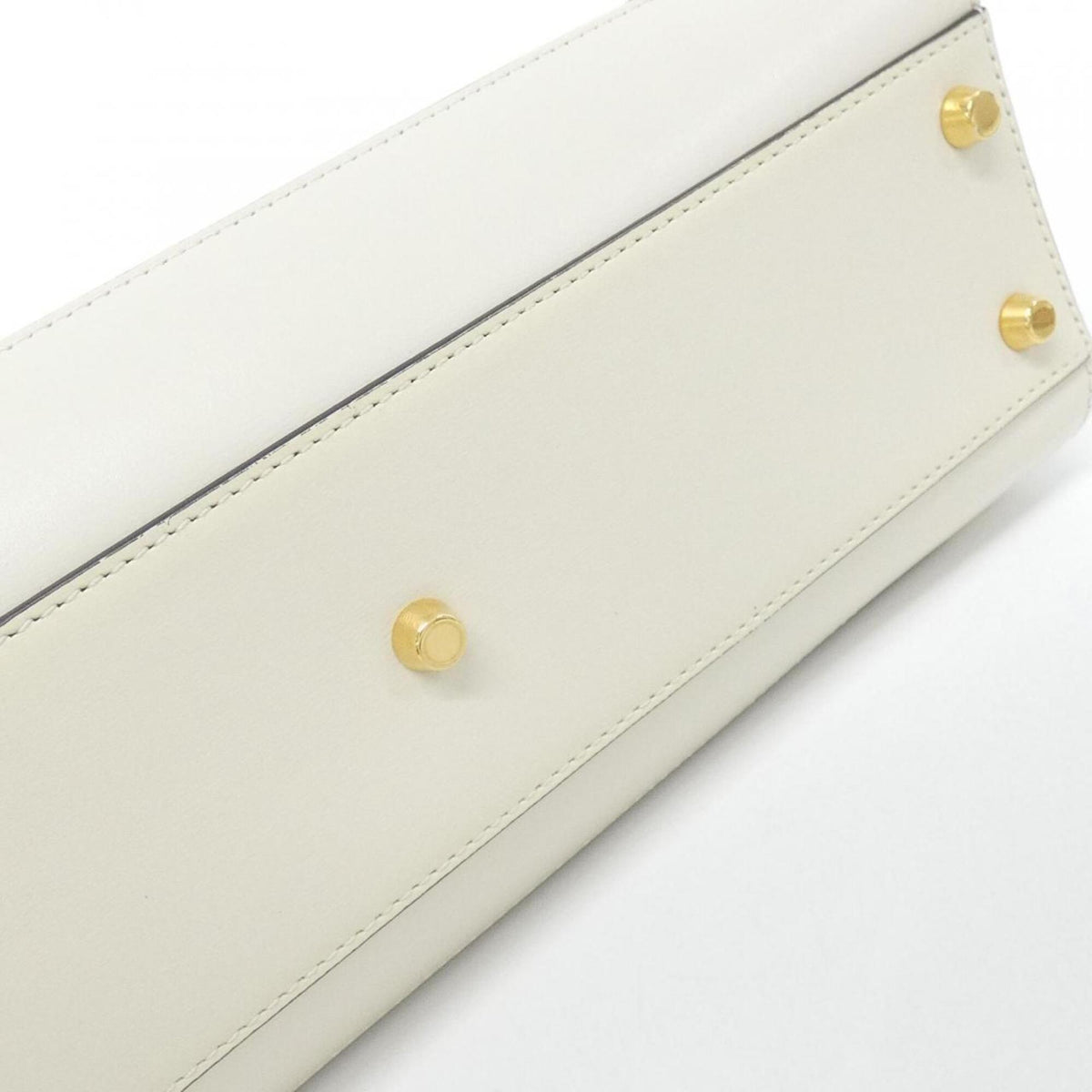 Gucci Off-White White Leather Handbag (Pre-Owned)