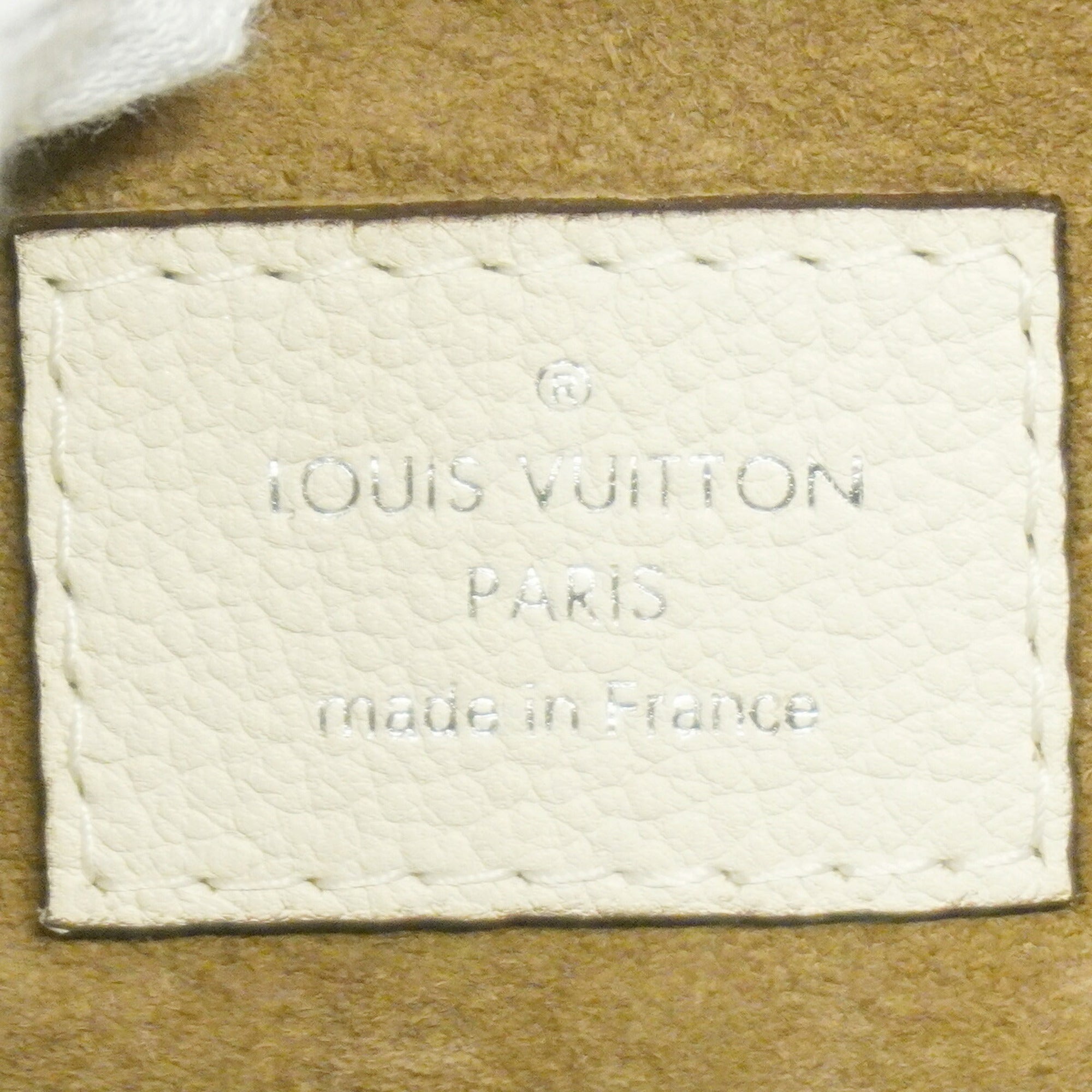 Louis Vuitton White Handbag (Pre-Owned)