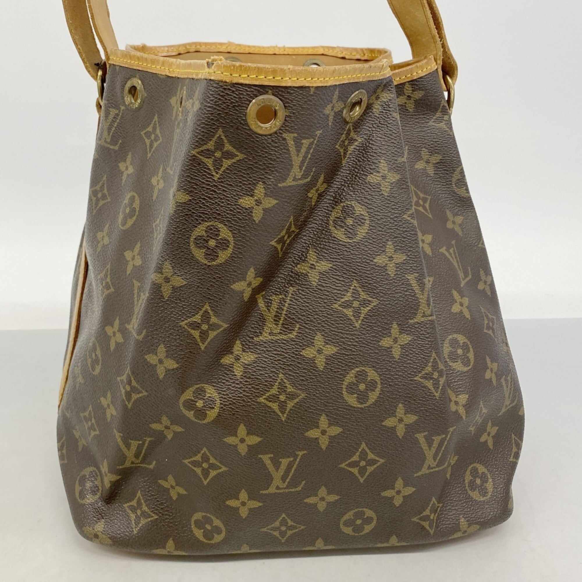 Louis Vuitton Brown Shoulder Bag (Pre-Owned)
