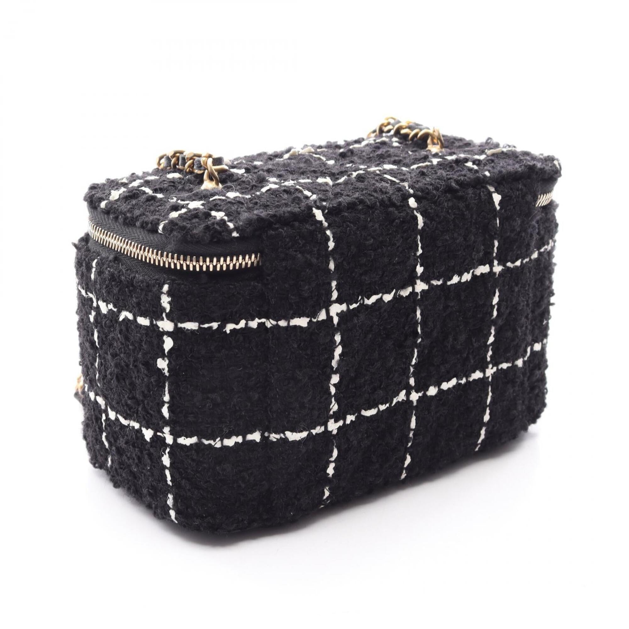 Chanel Black White Fabric Leather Handbag Shoulder Bag (Pre-Owned)