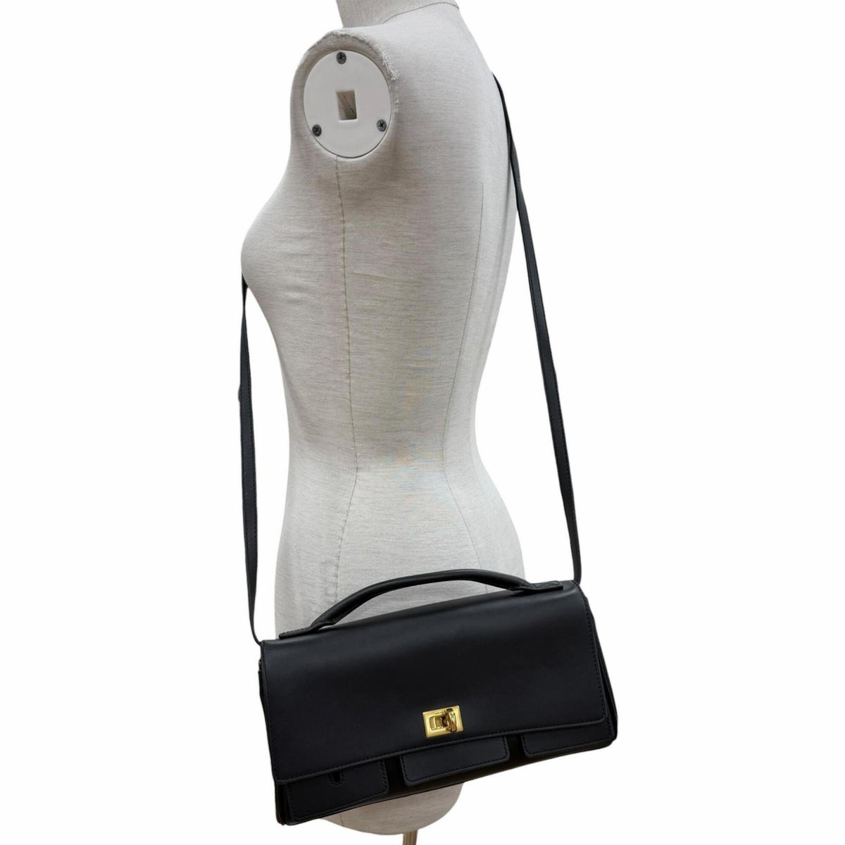 Balenciaga Black Leather Shoulder Bag (Pre-Owned)