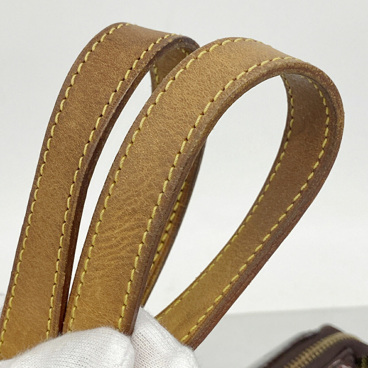 Louis Vuitton Amarante Handbag (Pre-Owned)