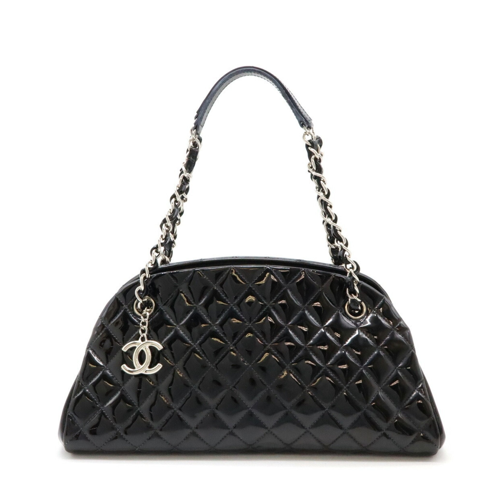 Chanel Black Shoulder Bag (Pre-Owned)