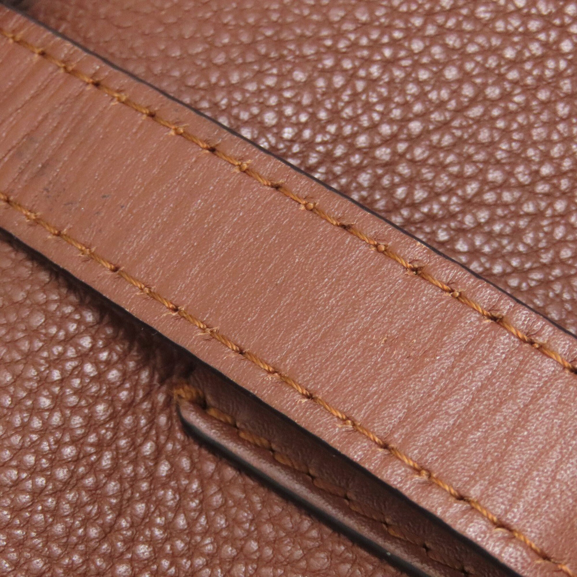 Loewe Brown Leather Shoulder Bag (Pre-Owned)