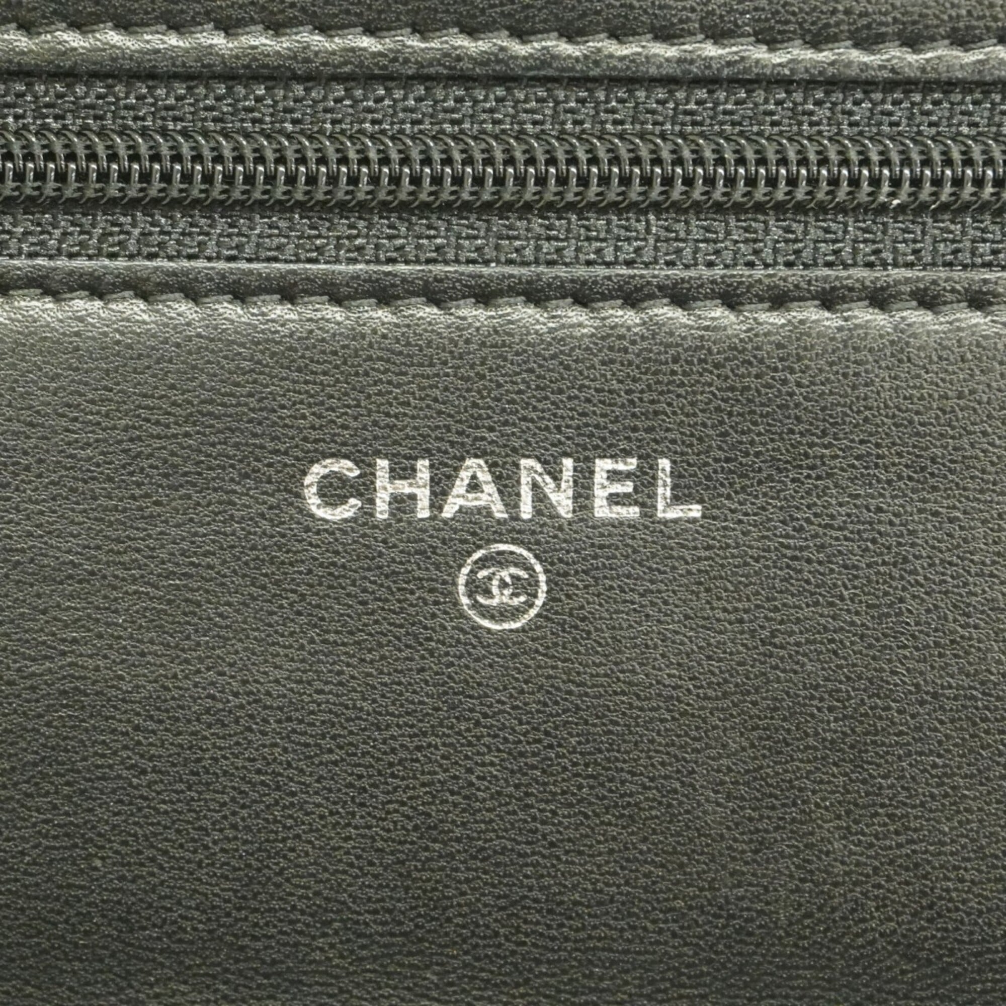Chanel Black Leather Chain/Shoulder Wallet (Pre-Owned)