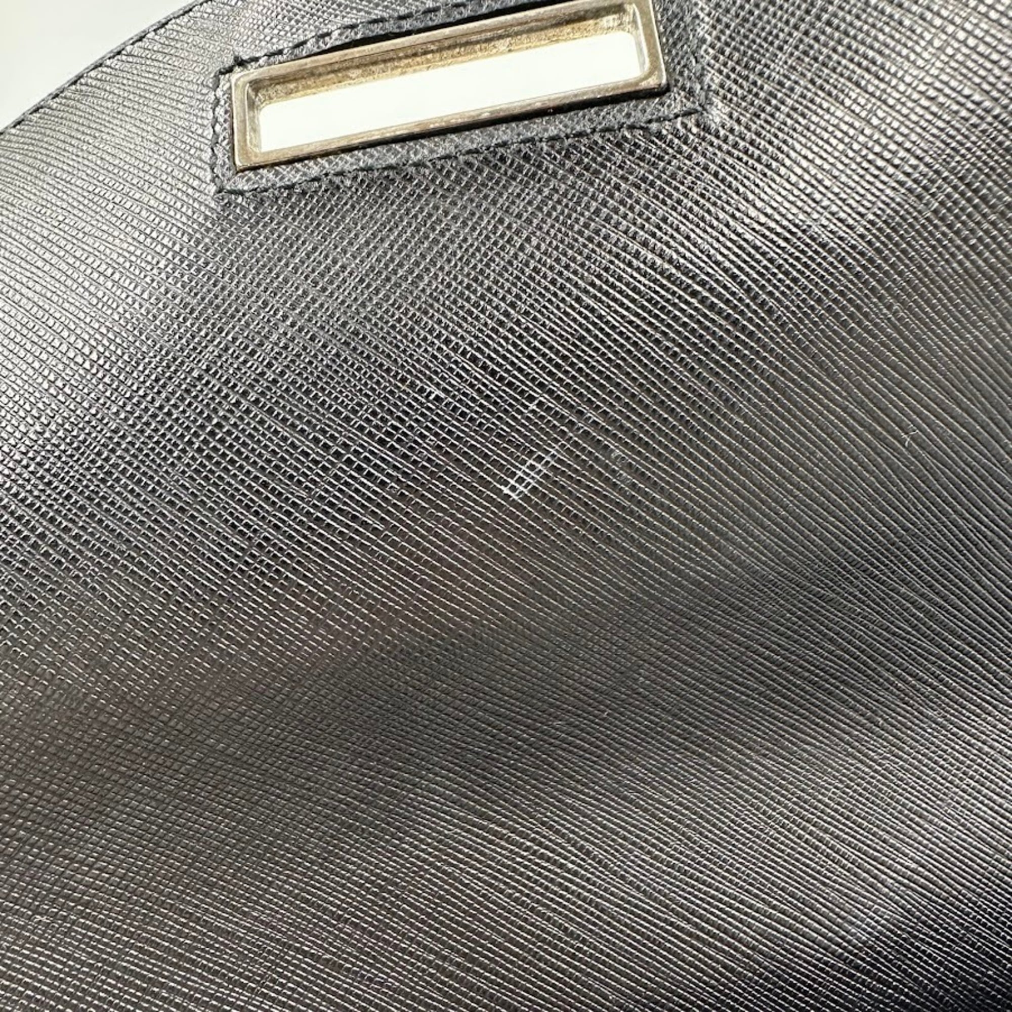 Salvatore Ferragamo Black Leather Handbag (Pre-Owned)