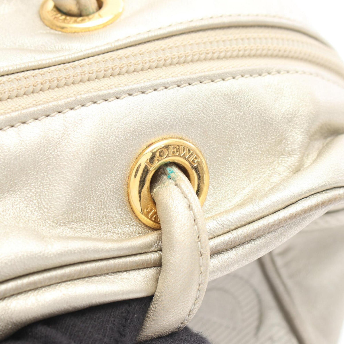 Loewe Leather Handbag (Pre-Owned)