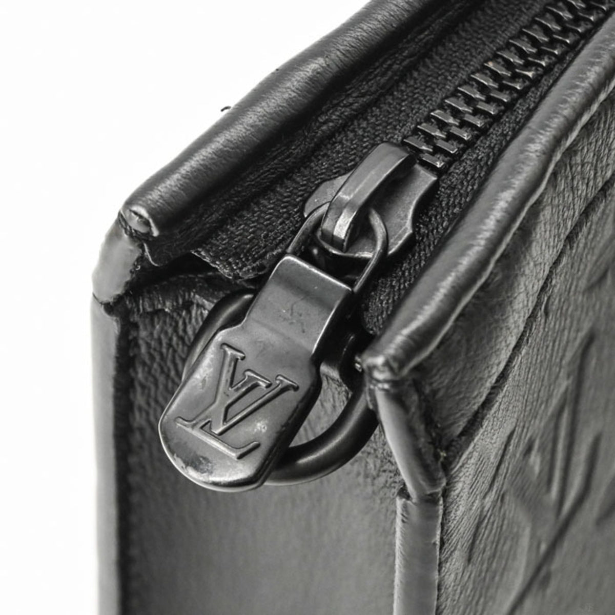 Louis Vuitton Black Monogram Shadow Leather Pouch Shoulder Bag (Pre-Owned)