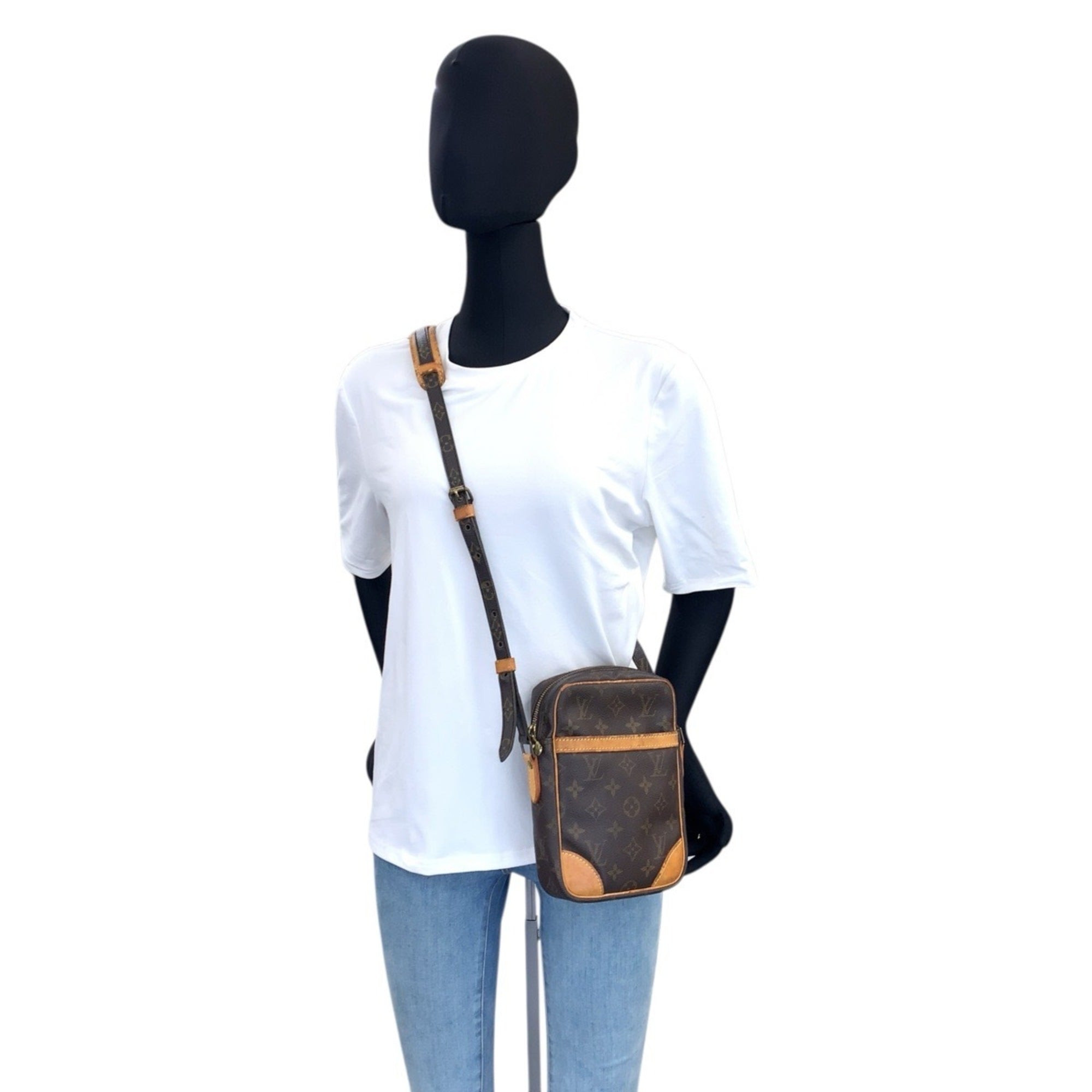 Louis Vuitton Brown Pvc Leather Pochette Shoulder Bag (Pre-Owned)