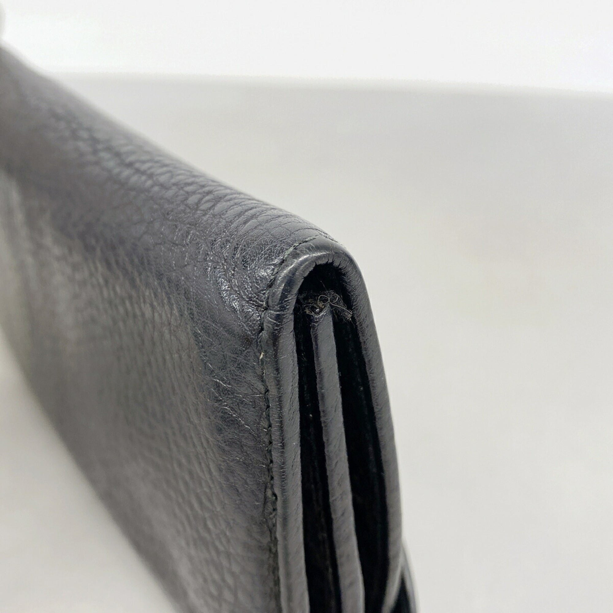 Salvatore Ferragamo Black Leather Long Wallet (Bi-Fold) (Pre-Owned)