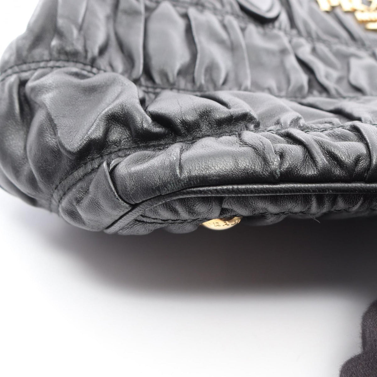 Prada Black Leather Handbag (Pre-Owned)