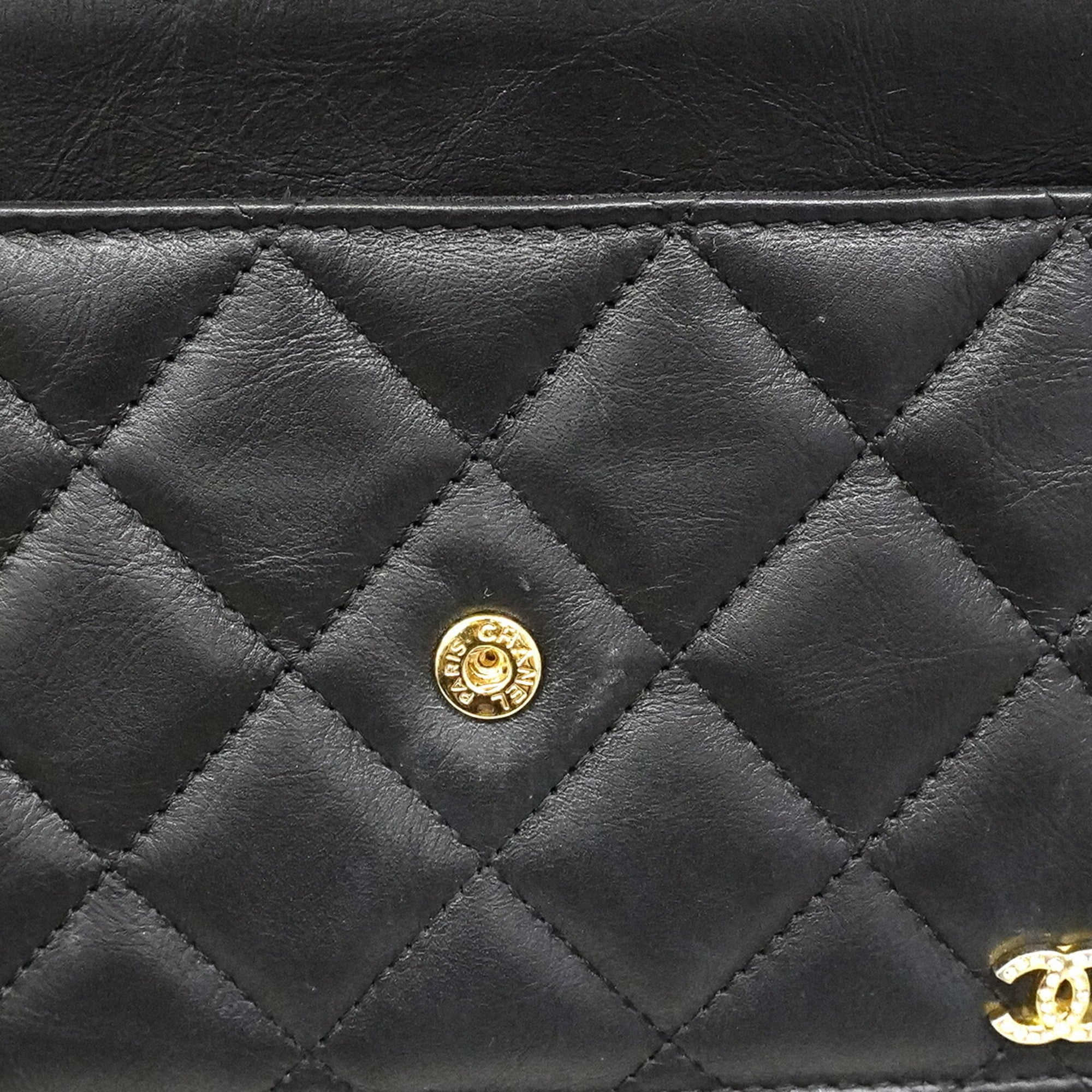 Chanel Black Leather Chain/Shoulder Wallet (Pre-Owned)