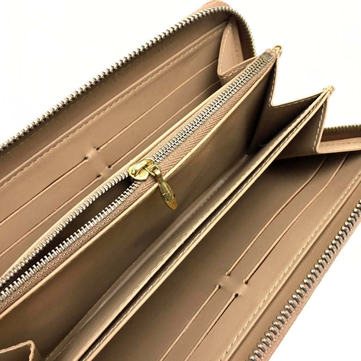 Louis Vuitton Beige Leather Long Wallet (Bi-Fold) (Pre-Owned)