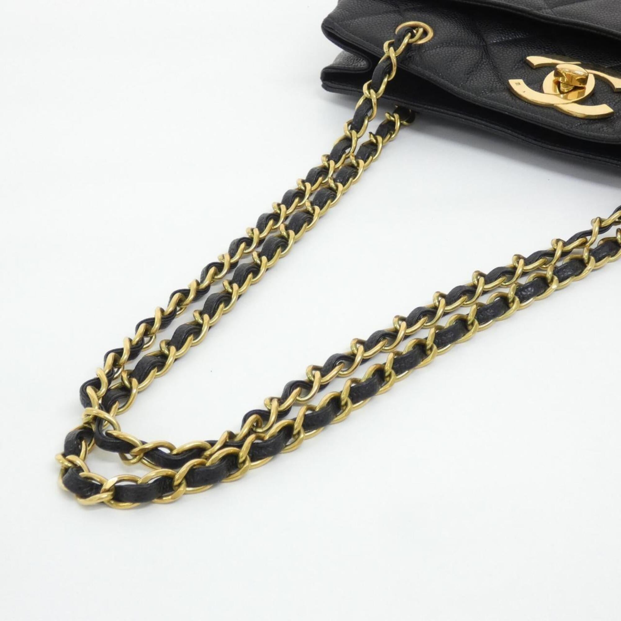 Chanel Black Grained Calfskin Shoulder Bag (Pre-Owned)