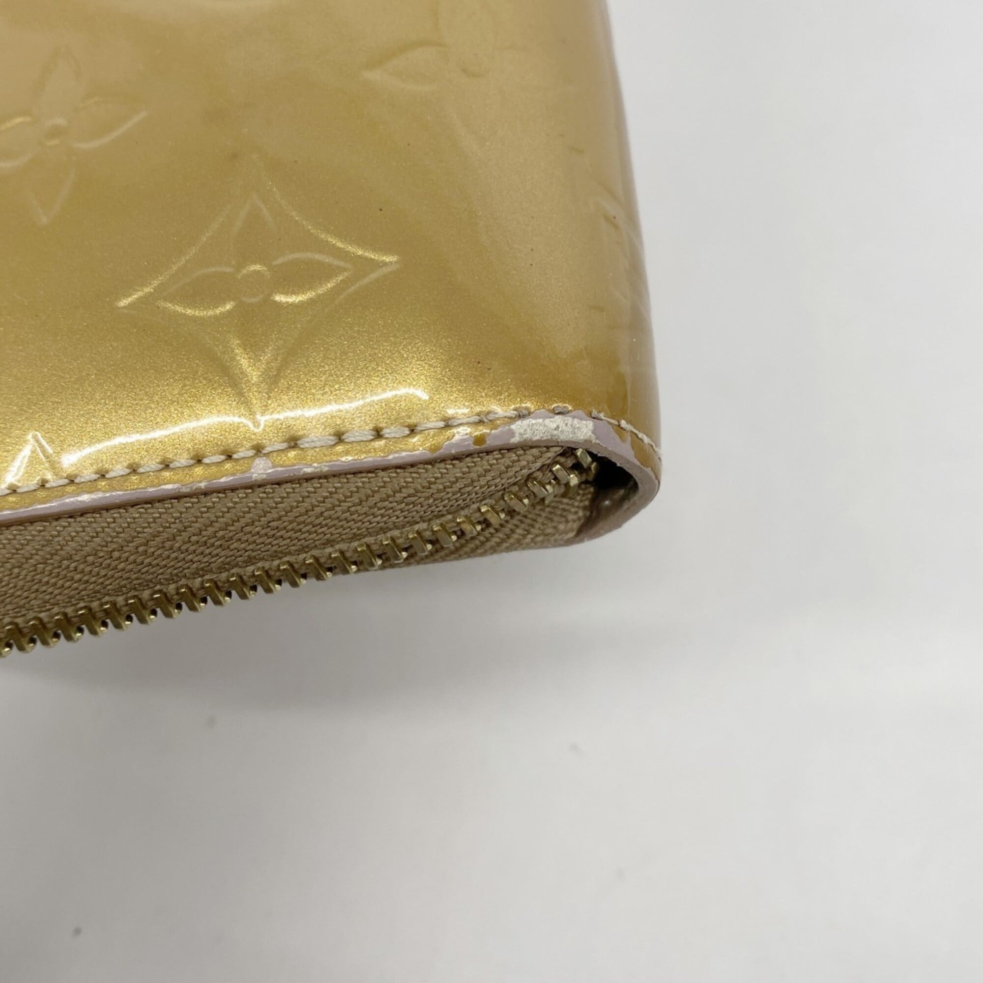 Louis Vuitton Beige Poodle Long Wallet (Bi-Fold) (Pre-Owned)