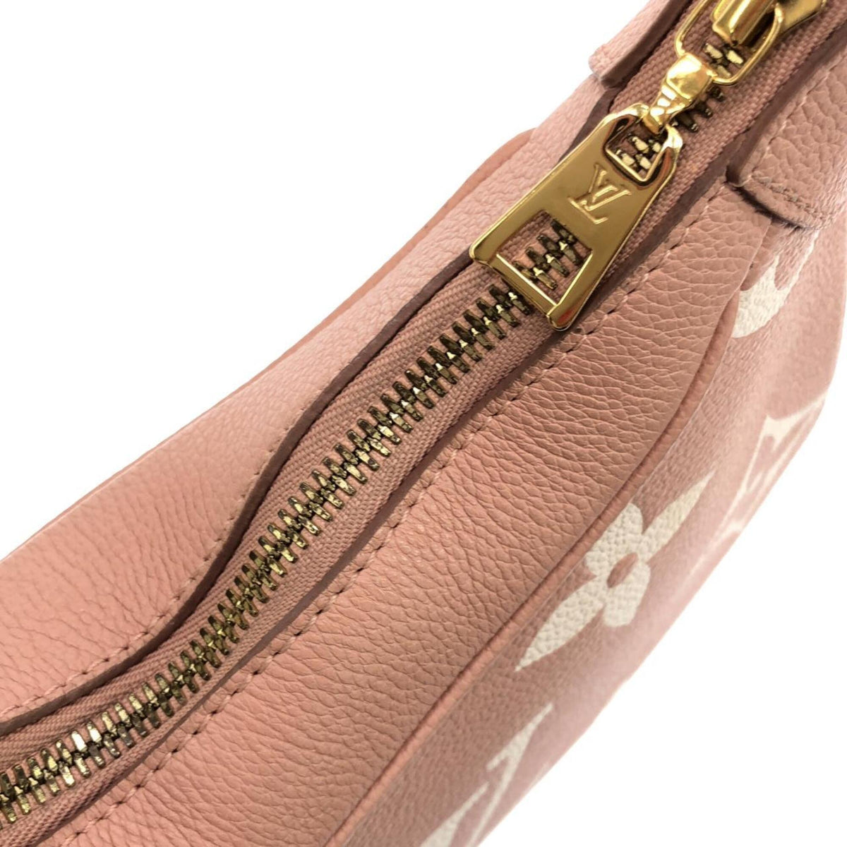 Louis Vuitton Pink Leather Shoulder Bag (Pre-Owned)