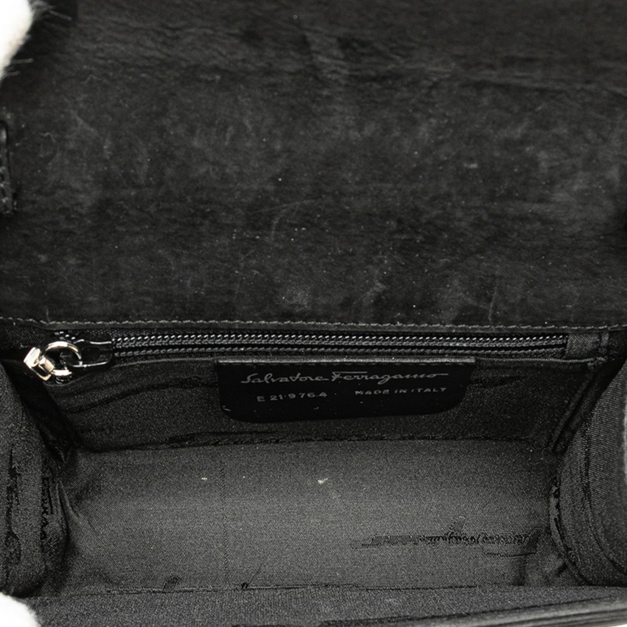 Salvatore Ferragamo Black Leather Handbag Shoulder Bag (Pre-Owned)