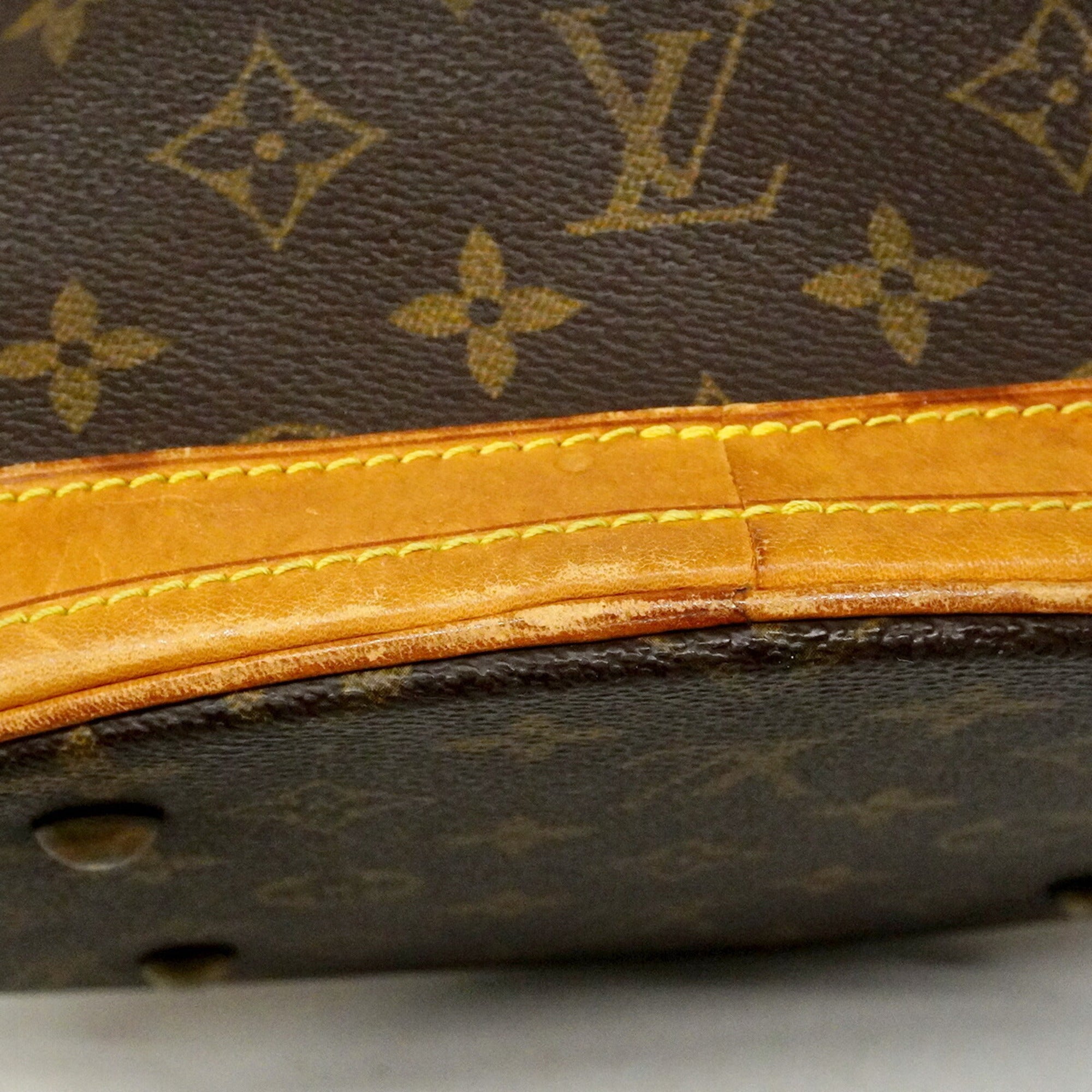 Louis Vuitton Brown Tote Bag (Pre-Owned)