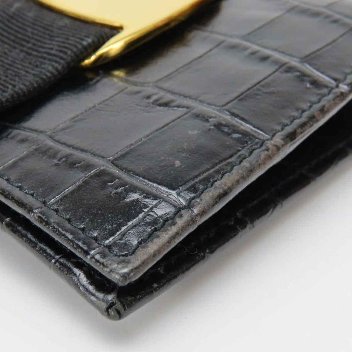 Salvatore Ferragamo Vara Black Leather Wallet (Bi-Fold) (Pre-Owned)