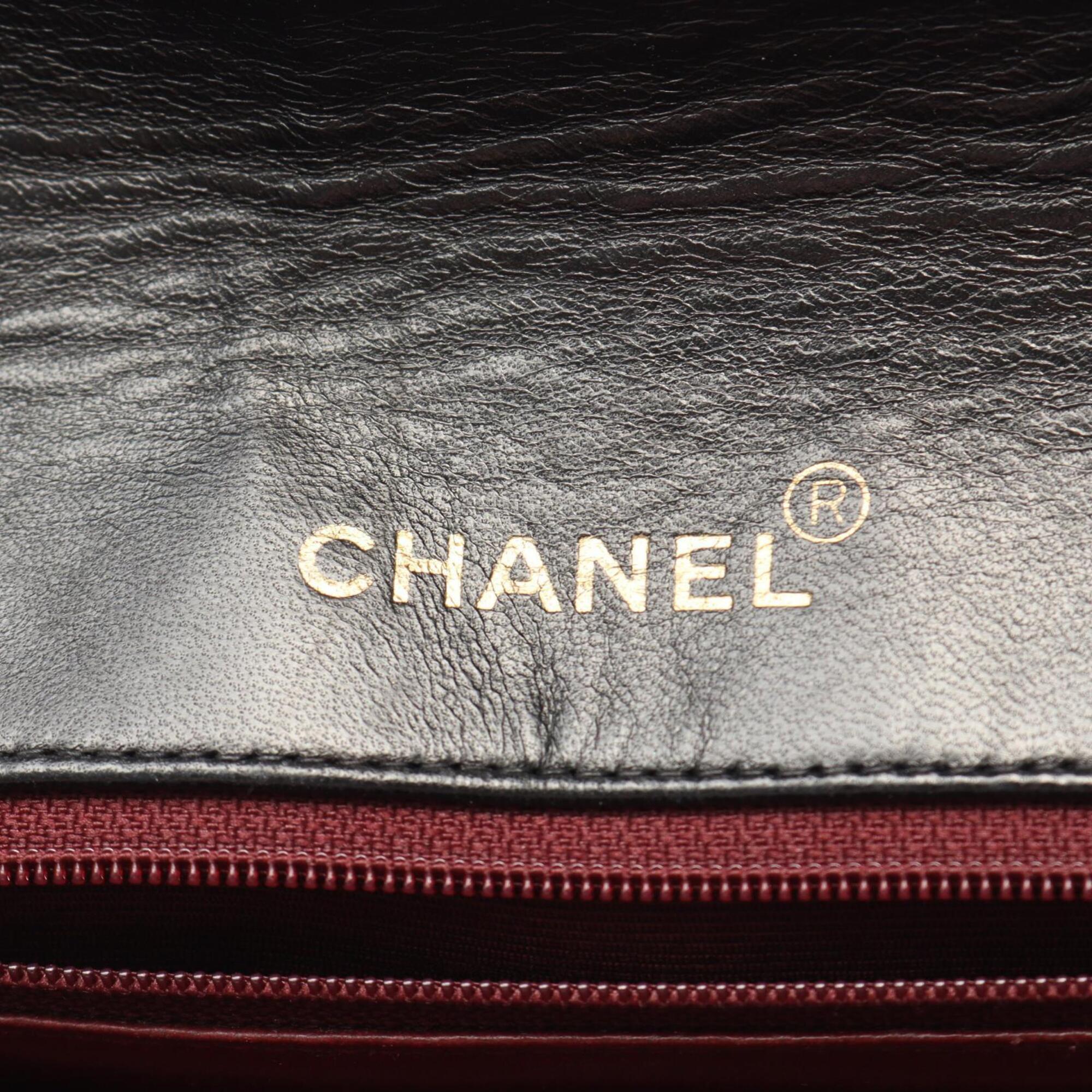 Chanel Black Leather Handbag Shoulder Bag (Pre-Owned)