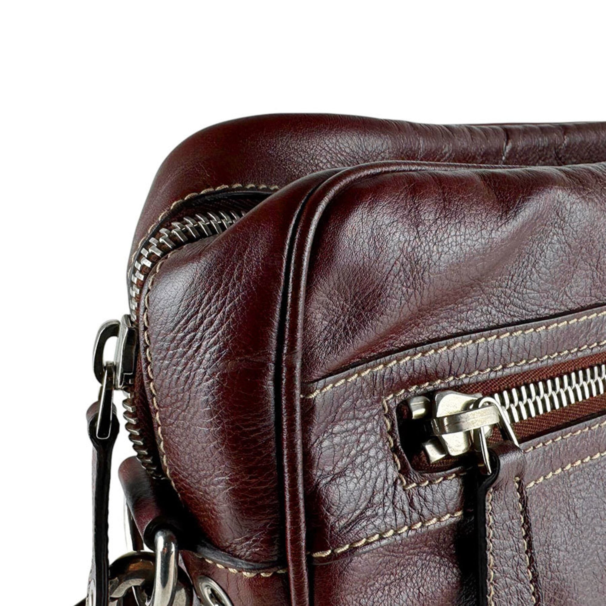 Gucci Brown Leather Shoulder Bag (Pre-Owned)