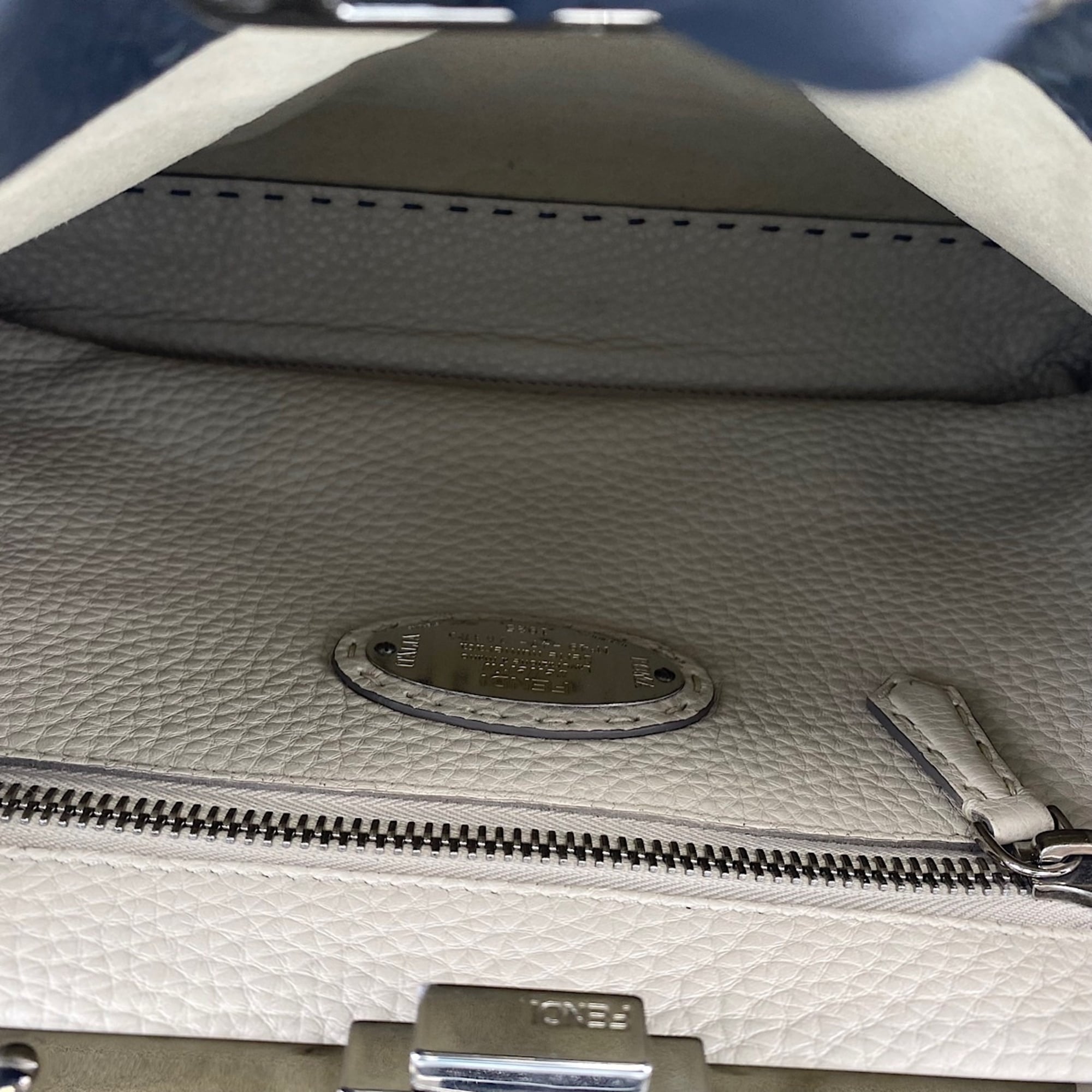 Fendi Peekaboo Gray Handbag Shoulder Bag (Pre-Owned)
