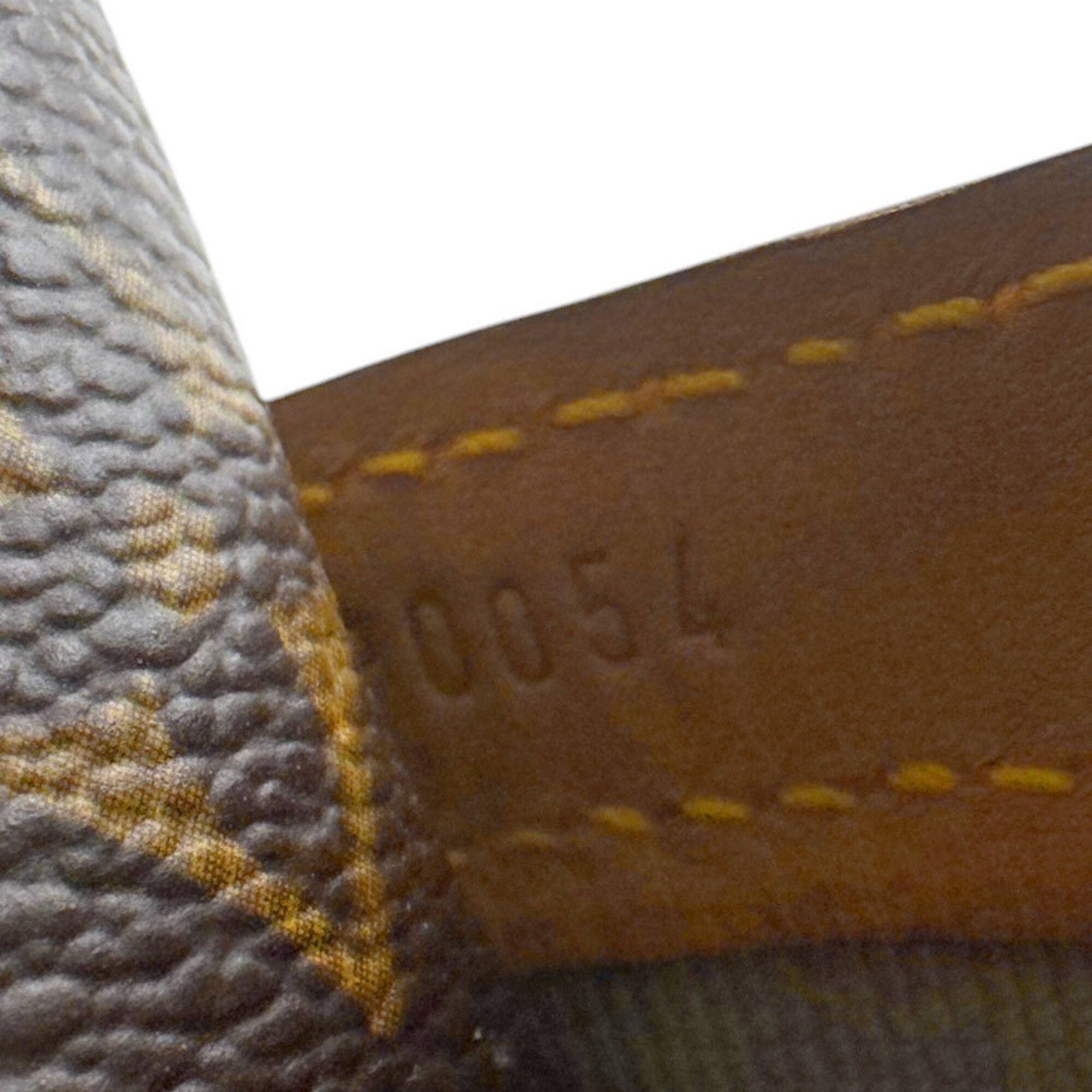 Louis Vuitton Brown Monogram Monogram Shoulder Bag (Pre-Owned)