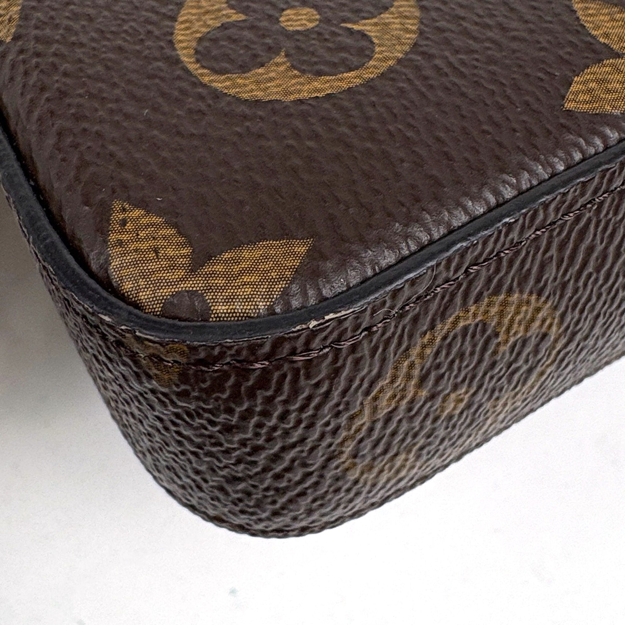 Louis Vuitton Monogram Brown Fuchsia Monogram Clutch Bag Pochette Shoulder Bag (Pre-Owned)