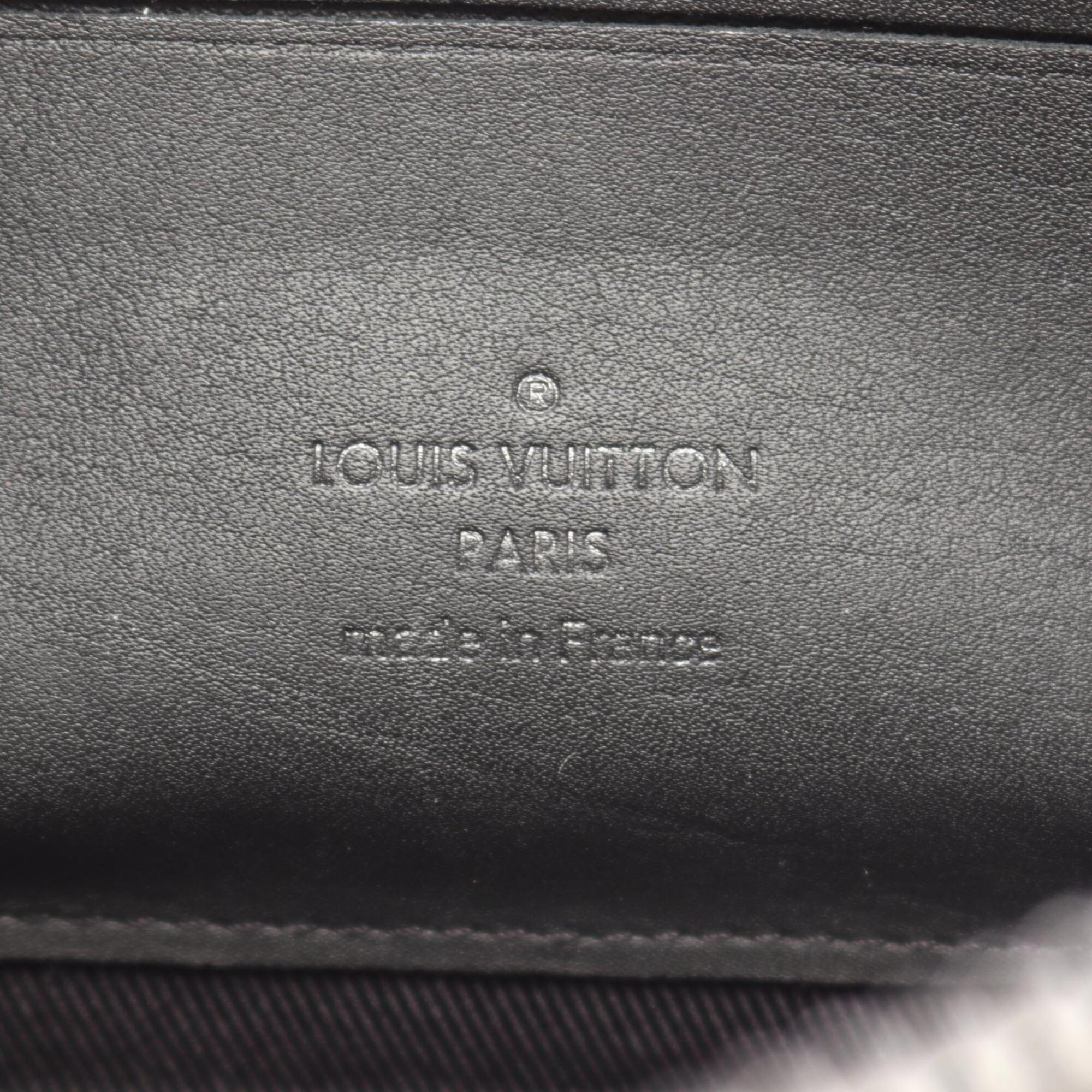 Louis Vuitton Black Noir Leather Handbag Shoulder Bag (Pre-Owned)
