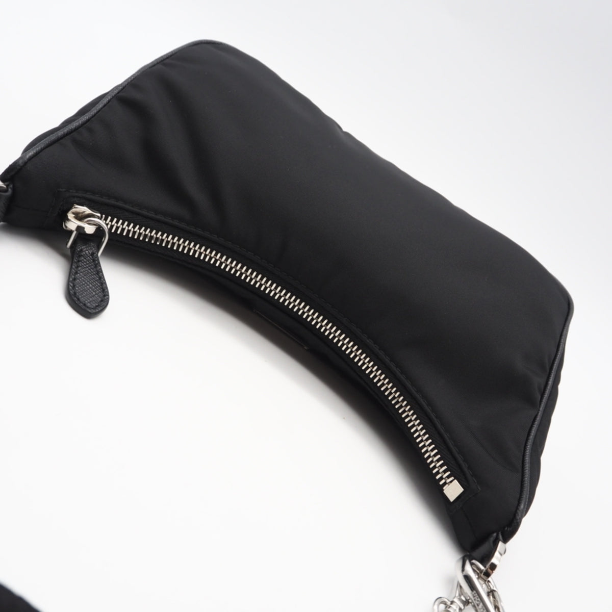 Prada Black Nylon Leather Shoulder Bag (Pre-Owned)