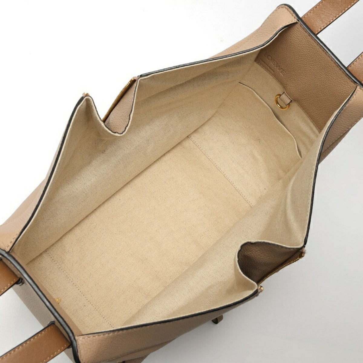 Loewe Grayish Sand Leather Shoulder Bag (Pre-Owned)