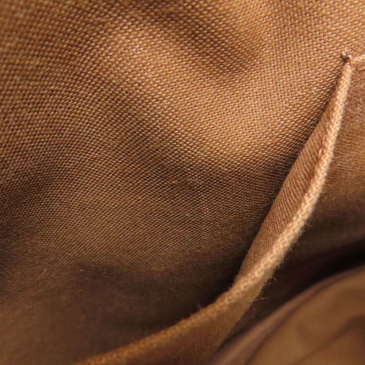 Louis Vuitton Monogram Canvas Shoulder Bag (Pre-Owned)