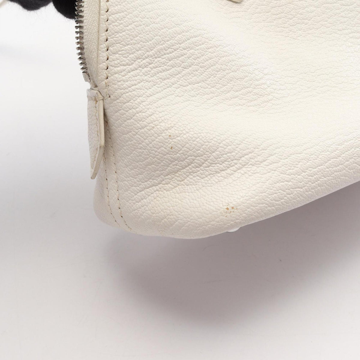 Hermes White Chevre Leather Handbag (Pre-Owned)