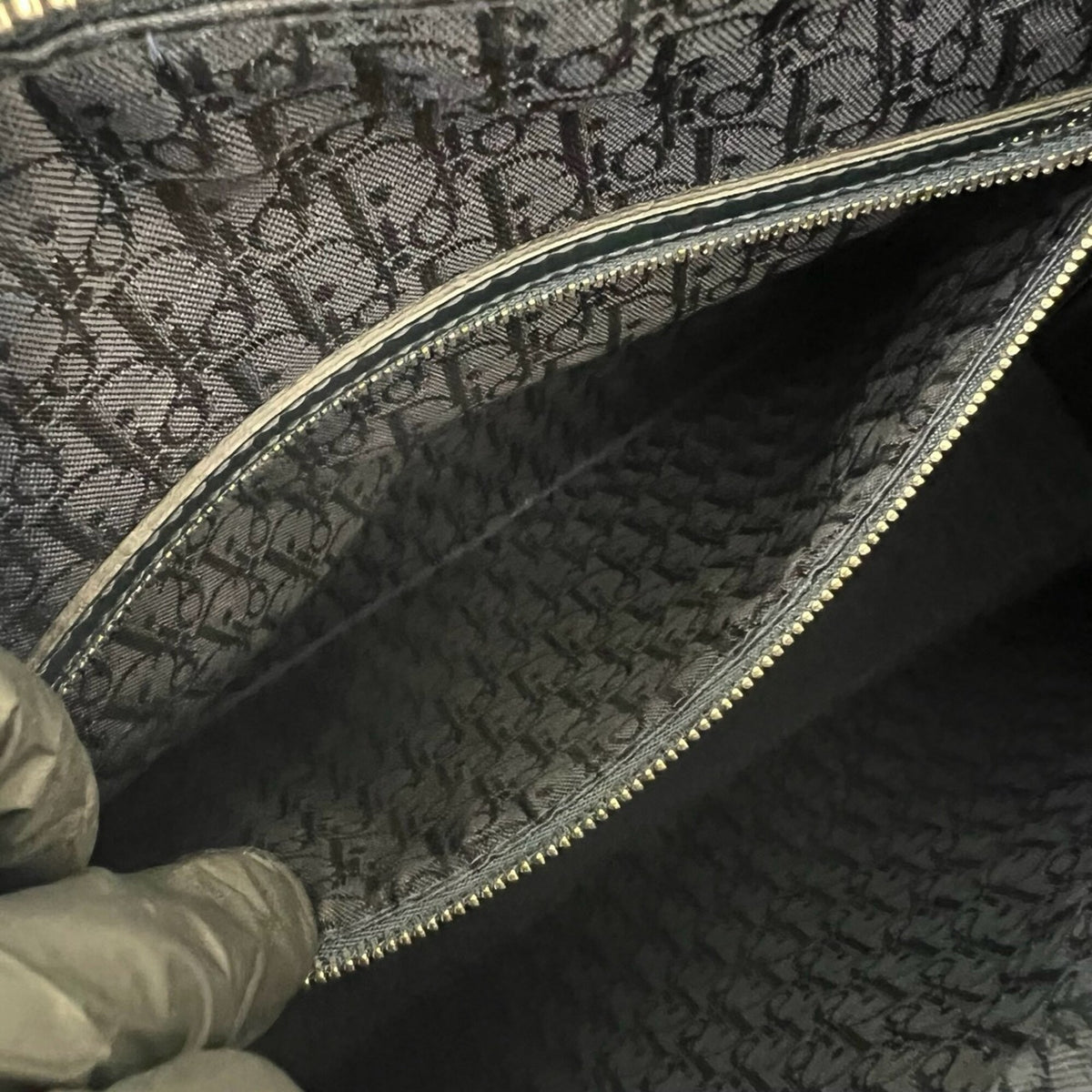 Christian Dior Green Leather Shoulder Bag (Pre-Owned)