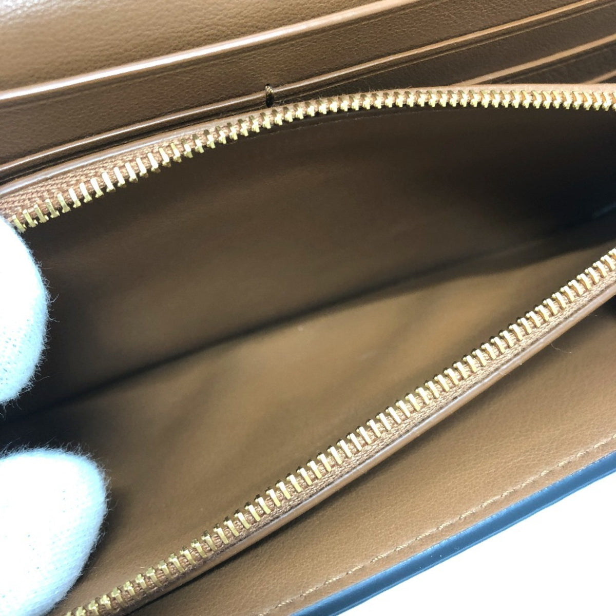 Bottega Veneta Black Leather Long Wallet (Bi-Fold) (Pre-Owned)