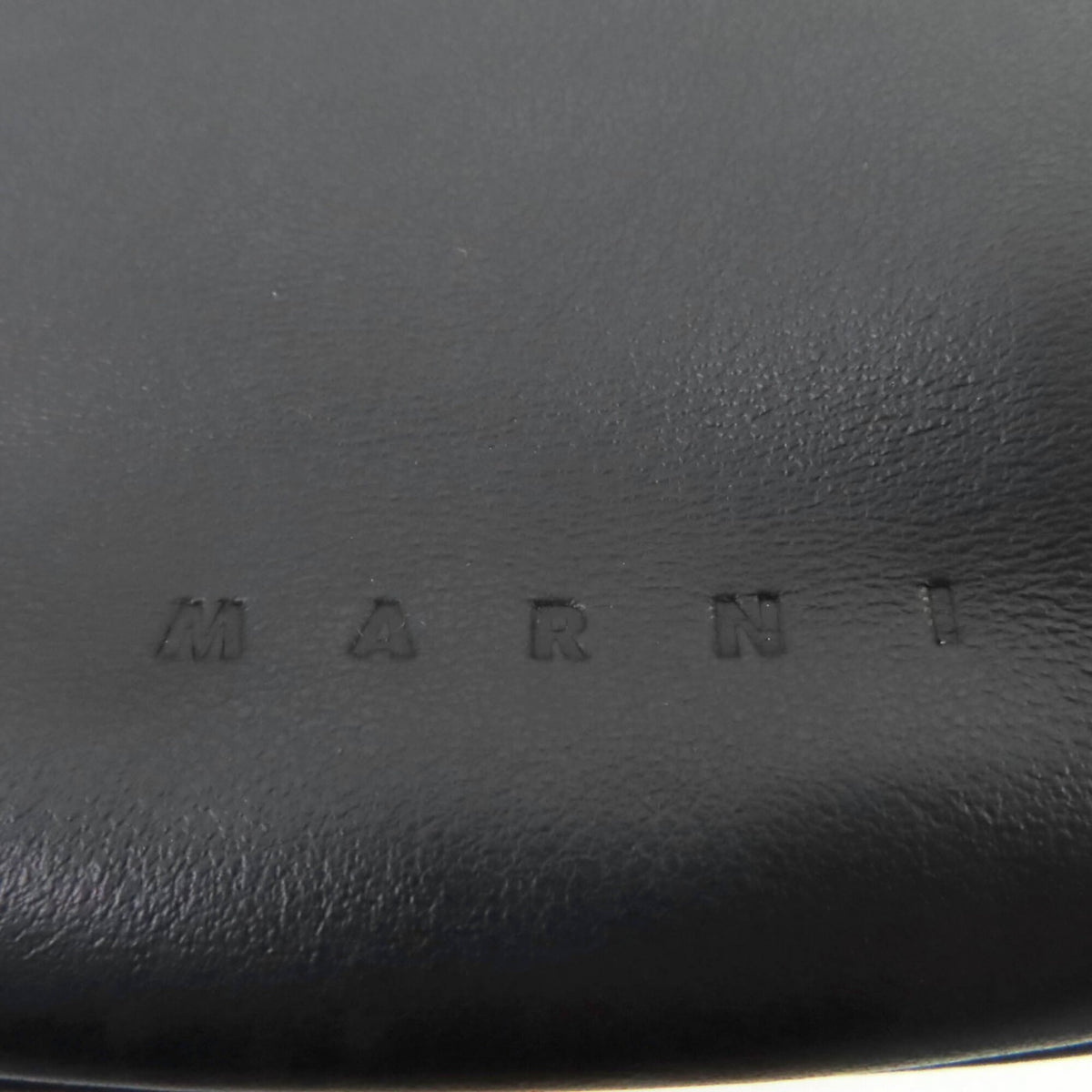 Marni Black Leather Shoulder Bag (Pre-Owned)