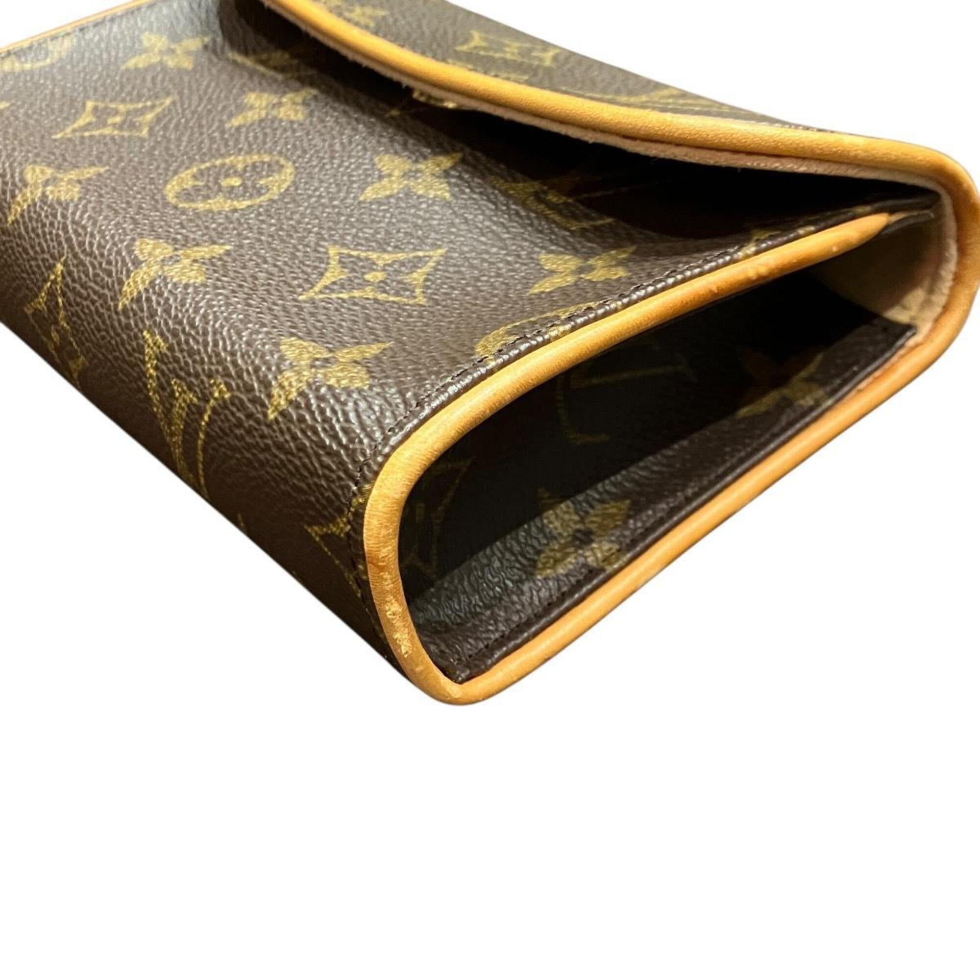 Louis Vuitton Brown Pochette Shoulder Bag (Pre-Owned)
