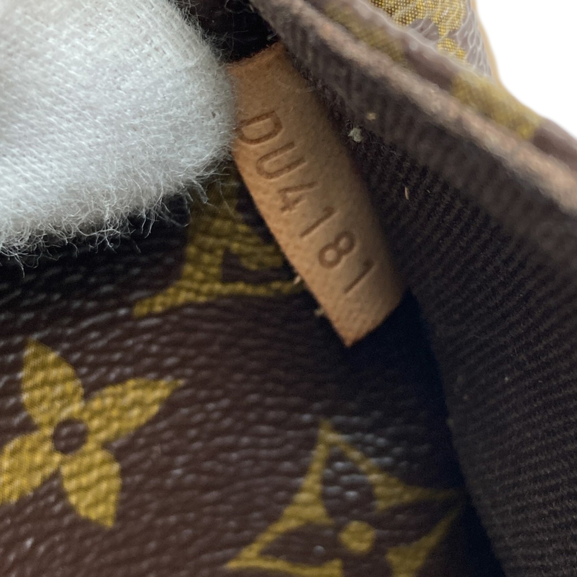 Louis Vuitton Monogram Monogram Canvas Shoulder Bag (Pre-Owned)