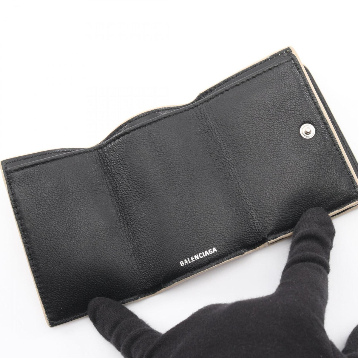 Balenciaga Beige Leather Wallet (Tri-Fold) (Pre-Owned)