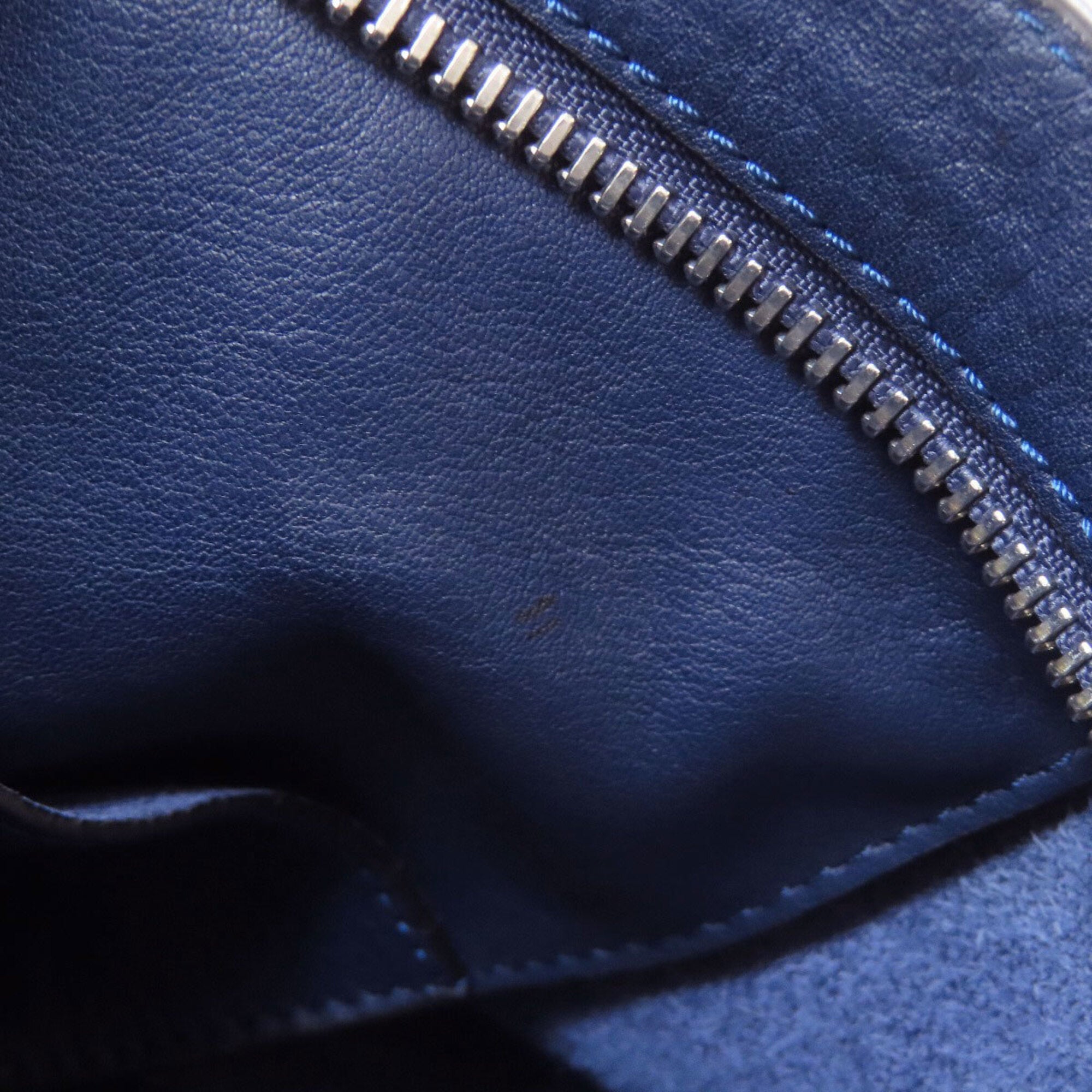 Loewe Navy Leather (Pre-Owned)