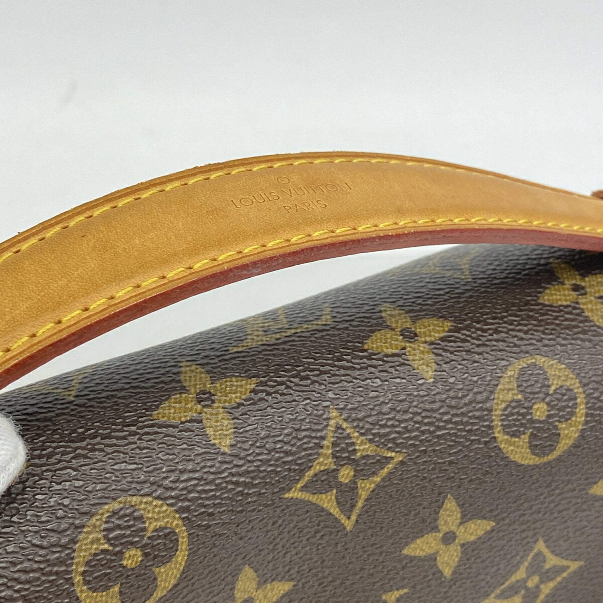 Louis Vuitton Brown Handbag (Pre-Owned)