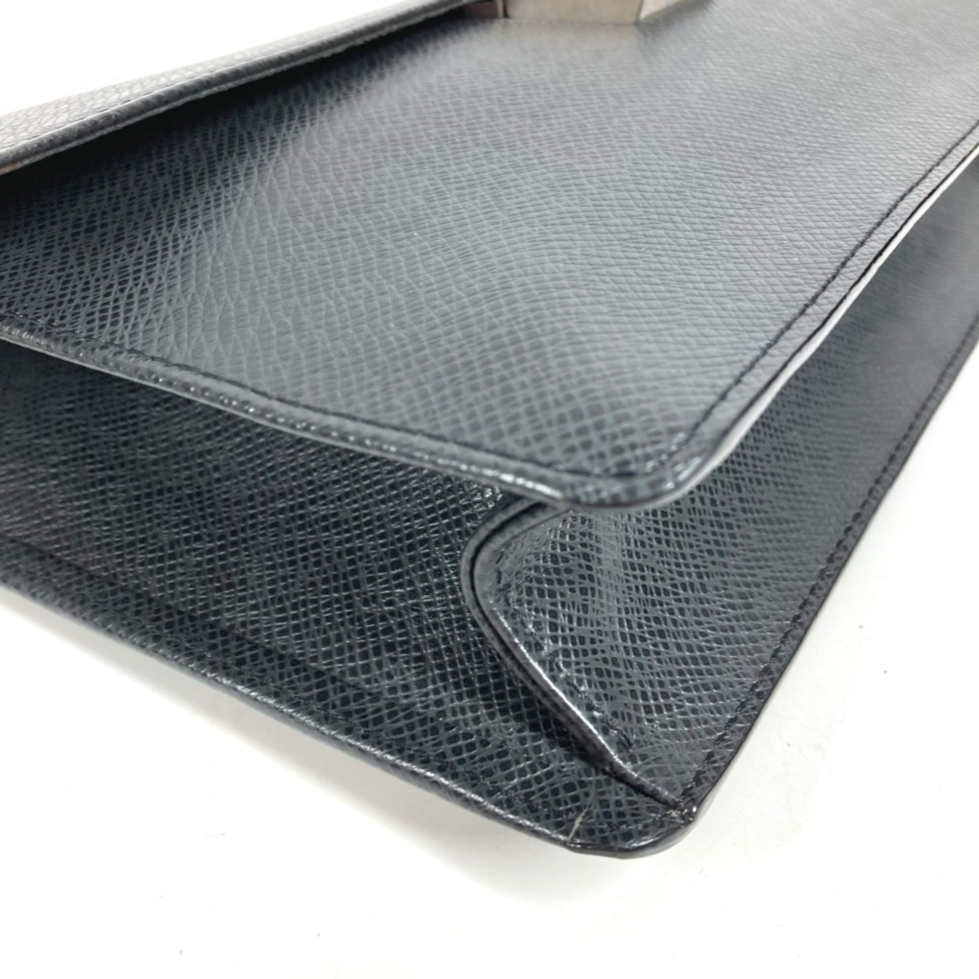 Louis Vuitton Ardoise Black Taiga Leather Clutch Bag Handbag Pouch (Pre-Owned)