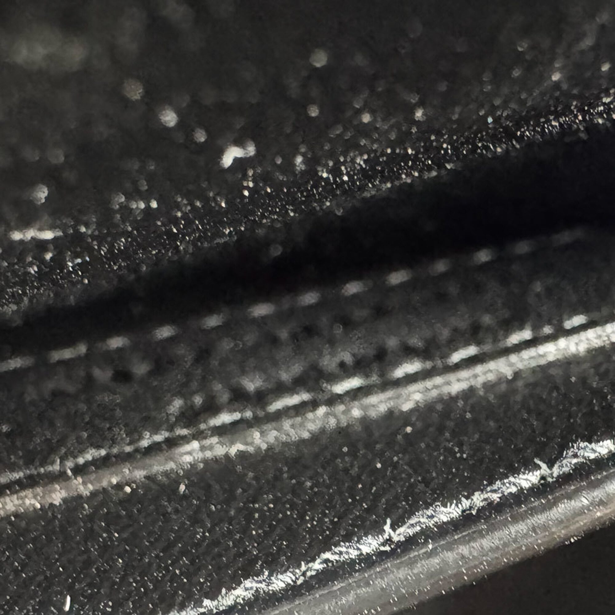 Saint Laurent Black Leather Shoulder Bag (Pre-Owned)