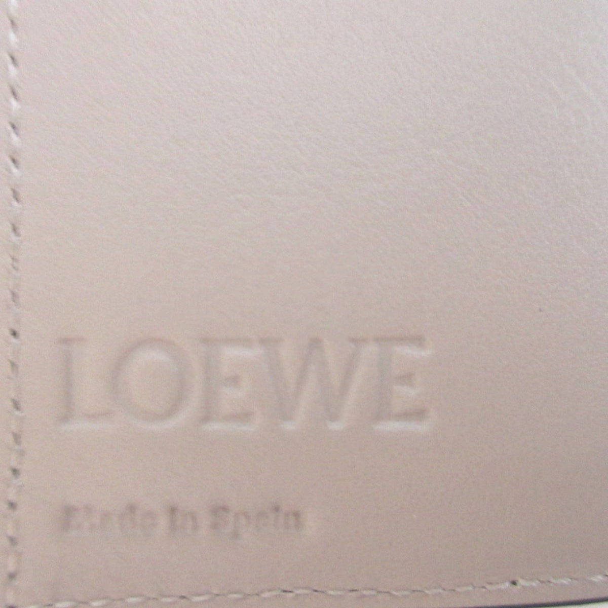 Loewe Green Leather Wallet (Tri-Fold) (Pre-Owned)