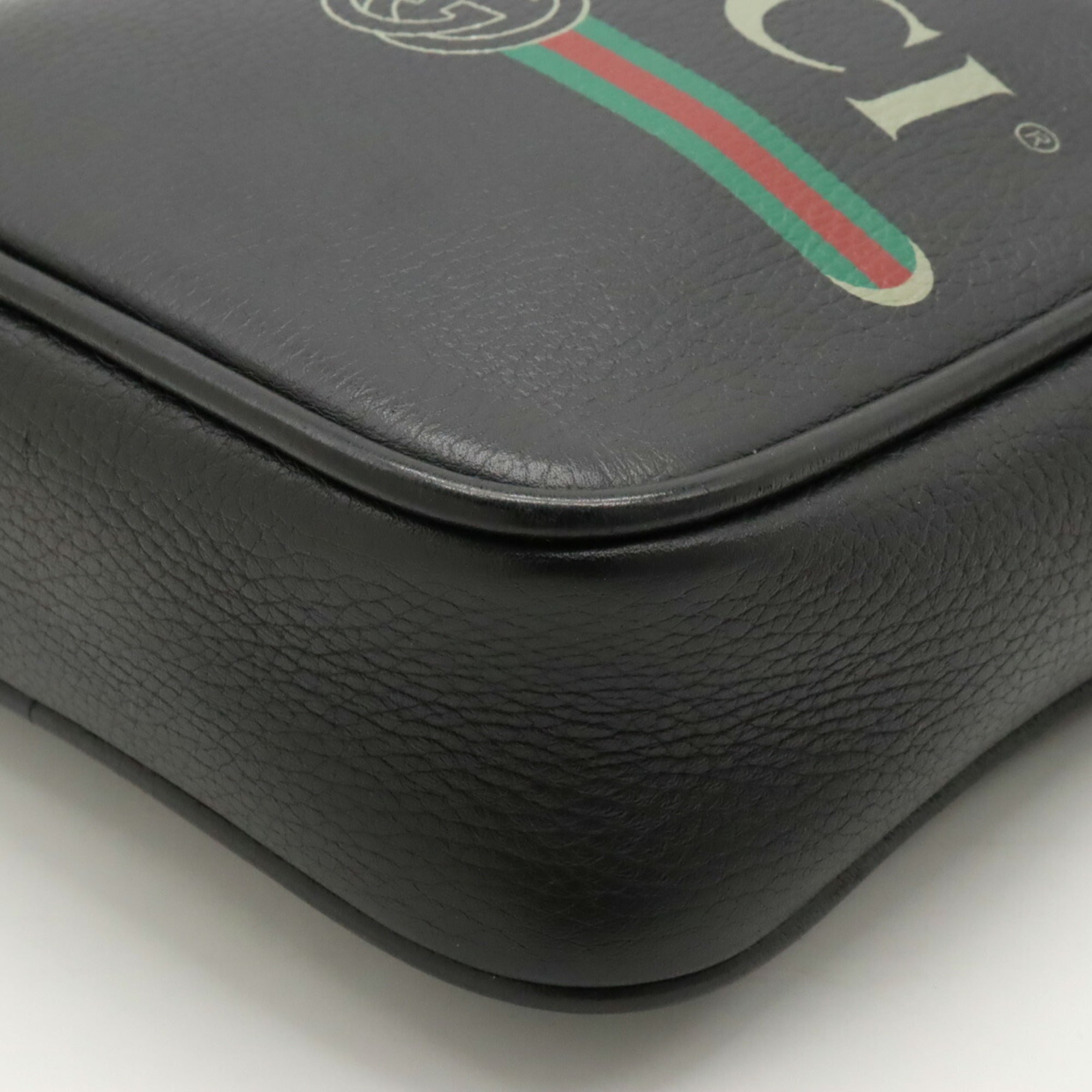 Gucci Black Leather Shoulder Bag (Pre-Owned)